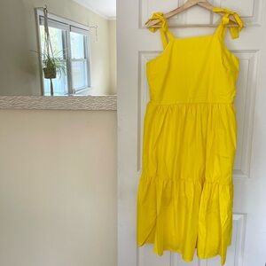 Gorgeous yellow 🌼 summer dress for women in excellent condition